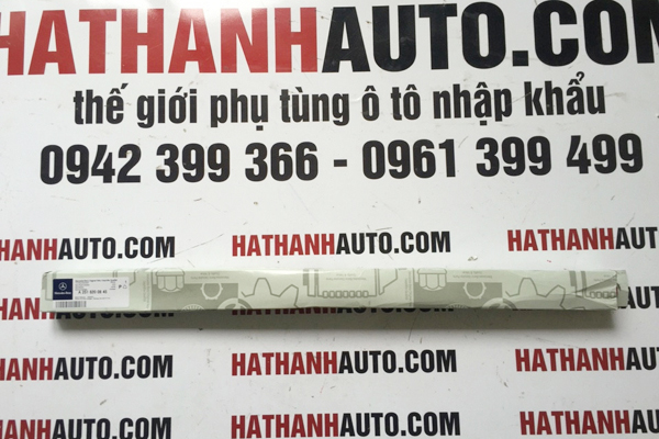 Choi gat mua truoc xe Mercedes ML320 chinh hang, A2518200845 - A 251 820 08 45  2518200845 - 251 820 08 45