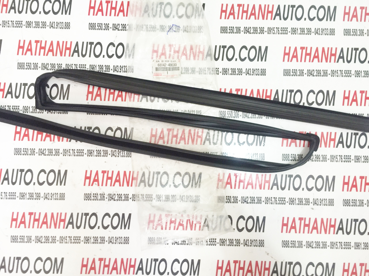 Gioăng cánh cửa xe Lexus RX300, RX330, RX350, RX400H - 68142-48030